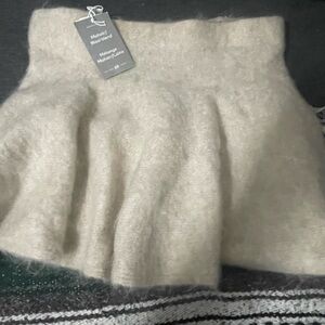 H&M Cream Mini Skirt